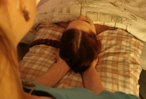 Päähieronnat, Intialaisittain tai Kraniosakraaliterapialla